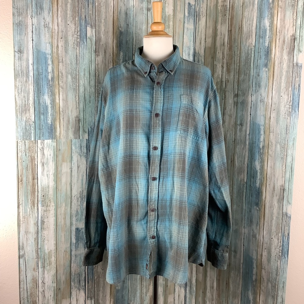 Northwest Territory 2XLT 100% cotton flannel. Graphic on the back